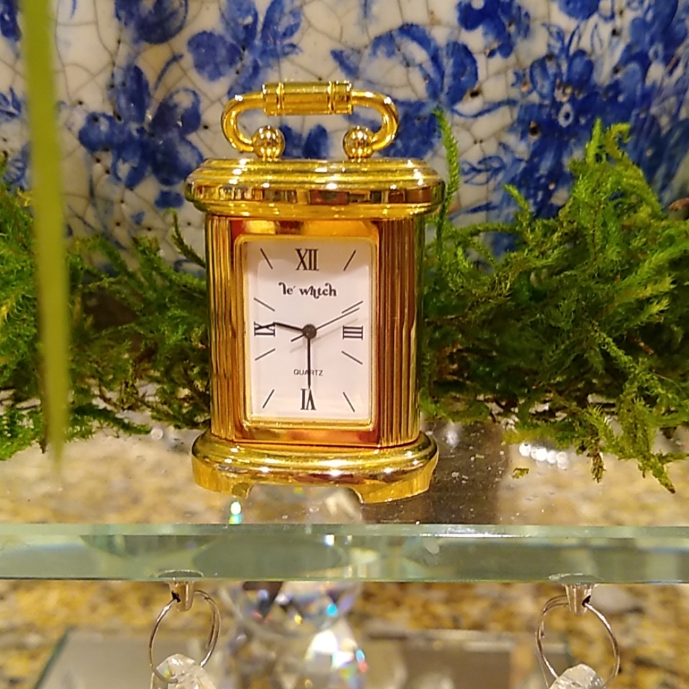 🥰⏰💋 miniature vintage brass clock